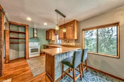 10145 Thomas Dr, Truckee, CA 96161 photo 8
