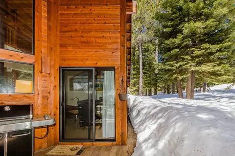 12837 Skiview Loop, Truckee, CA 96161 photo 19