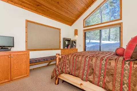 12837 Skiview Loop, Truckee, CA 96161 photo 11