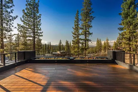 8250 Ehrman Dr, Truckee, CA 96161 photo 10