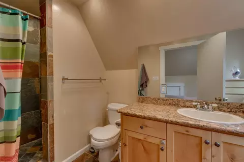 8725 River Rd, Truckee, CA 96161 photo 13