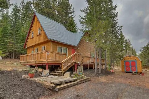 8725 River Rd, Truckee, CA 96161 photo 1