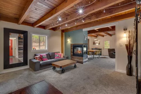 8725 River Rd, Truckee, CA 96161 photo 3