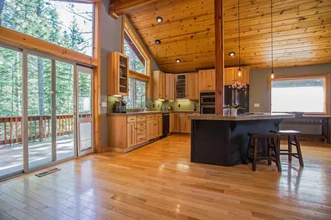 12600 Bernese Ln, Truckee, CA 96161 photo 19