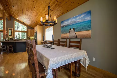12600 Bernese Ln, Truckee, CA 96161 photo 8