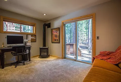 12600 Bernese Ln, Truckee, CA 96161 photo 15