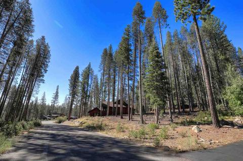 11930 Bottcher Loop, Truckee, CA 96161 photo 2