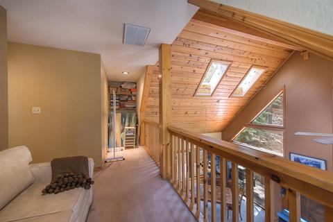 10335 Thomas Dr, Truckee, CA 96161 photo 2