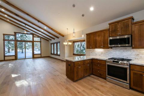 12071 Bennett Flat Rd, Truckee, CA 96161 photo 4