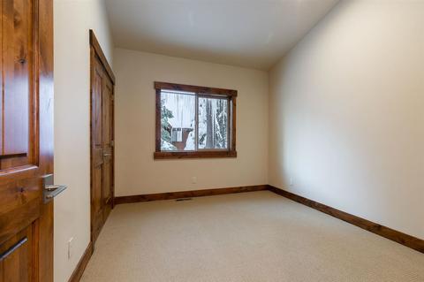 12071 Bennett Flat Rd, Truckee, CA 96161 photo 15