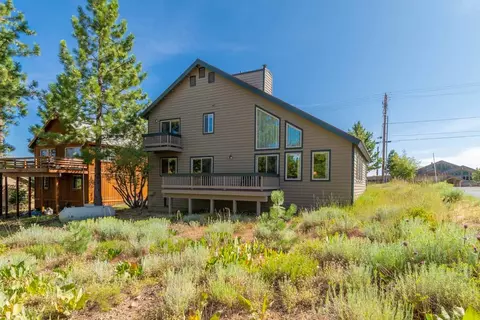 13058 Pinnacle Loop, Truckee, CA 96161 photo 19
