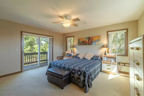 13058 Pinnacle Loop, Truckee, CA 96161 photo 15