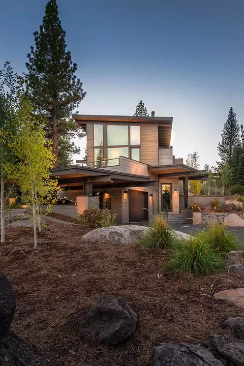 8303 Valhalla Dr, Truckee, CA 96161 photo 4