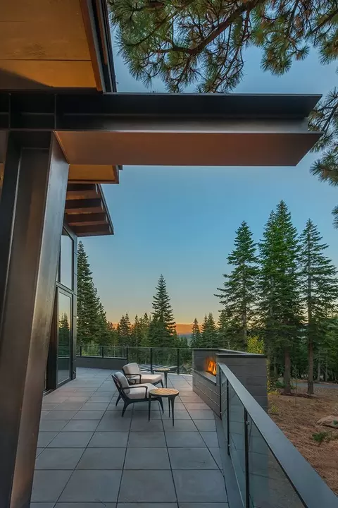 8303 Valhalla Dr, Truckee, CA 96161 photo 10