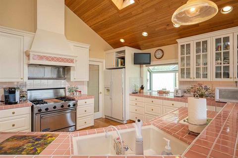 220 Basque, Truckee, CA 96161 photo 6