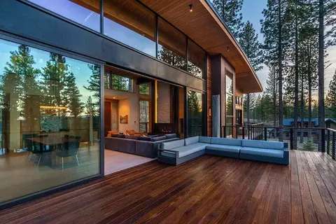8237 Ehrman Dr, Truckee, CA 96161 photo 5
