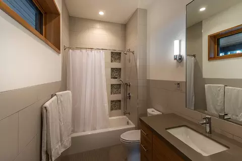 8237 Ehrman Dr, Truckee, CA 96161 photo 18