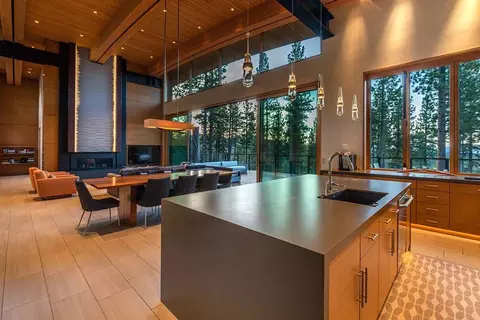 8237 Ehrman Dr, Truckee, CA 96161 photo 8