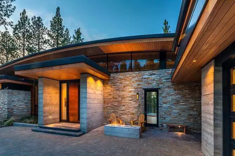 8237 Ehrman Dr, Truckee, CA 96161 photo 4