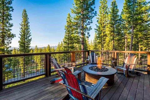 8137 Fallen Leaf Way, Truckee, CA 96161 photo 4