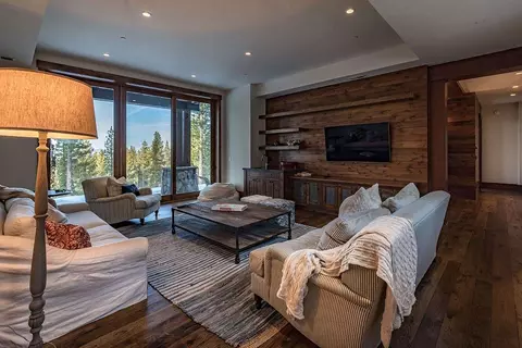 8137 Fallen Leaf Way, Truckee, CA 96161 photo 16