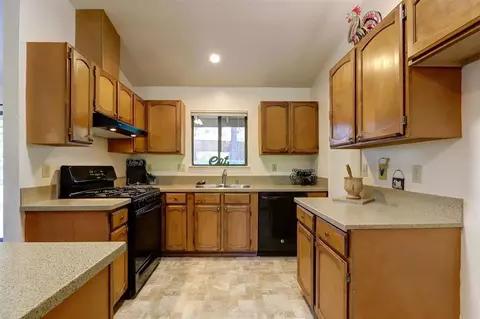 185 Celesta Dr, Grass Valley, CA 95945 photo 12