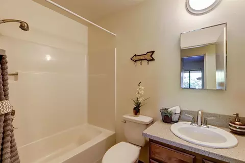 185 Celesta Dr, Grass Valley, CA 95945 photo 16