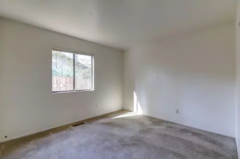 185 Celesta Dr, Grass Valley, CA 95945 photo 17