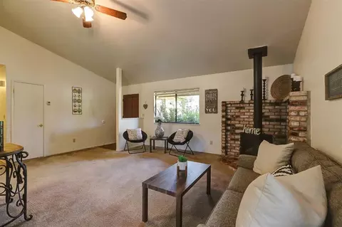 185 Celesta Dr, Grass Valley, CA 95945 photo 5
