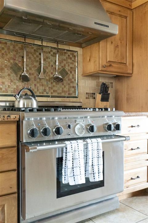 235 Basque, Truckee, CA 96161 photo 15