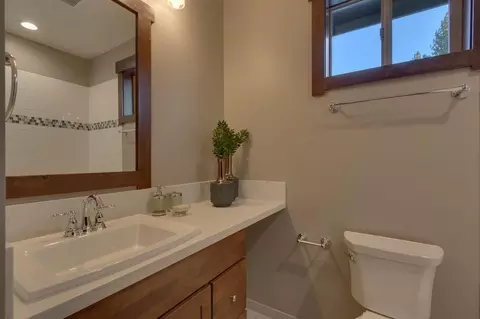 11679 Mcclintock Loop # 4, Truckee, CA 96161 photo 9