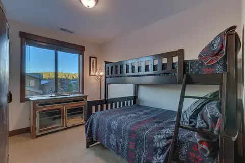 11679 Mcclintock Loop # 4, Truckee, CA 96161 photo 10
