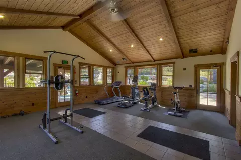 11679 Mcclintock Loop # 4, Truckee, CA 96161 photo 15
