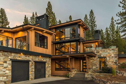 8286 Ehrman Dr, Truckee, CA 96161 photo 3