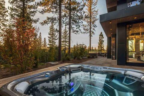 8286 Ehrman Dr, Truckee, CA 96161 photo 6