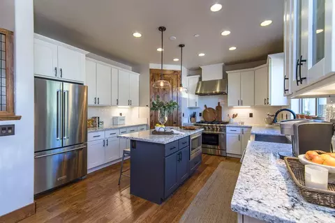 11382 Saddleback Dr, Truckee, CA 96161 photo 8