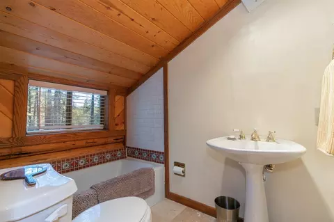 13630 Skiview Loop, Truckee, CA 96161 photo 13