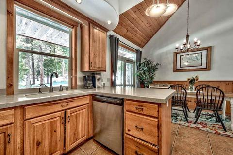 303 Mountain View Rd, Calpine, CA 96124 photo 6