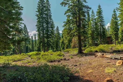 8360 Valhalla Dr, Truckee, CA 96161 photo 6
