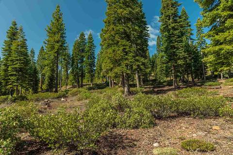 8360 Valhalla Dr, Truckee, CA 96161 photo 7