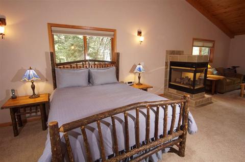 13089 Ski View Loop, Truckee, CA 96161 photo 13