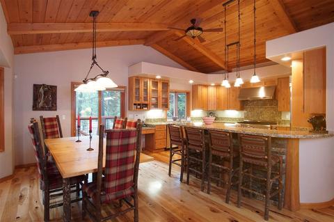 13089 Ski View Loop, Truckee, CA 96161 photo 1
