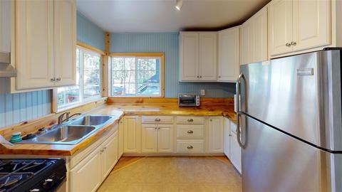22231 Juniper St, Floriston, CA 96111 photo 9