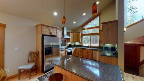 12755 Ski View Loop, Truckee, CA 96161 photo 6