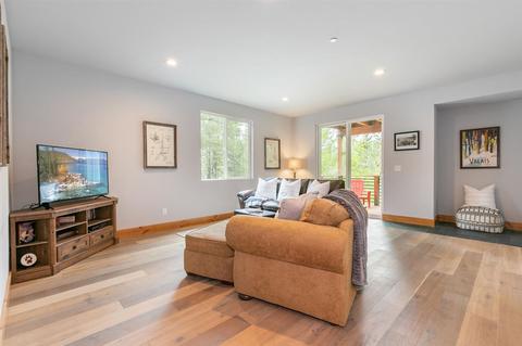 12121 E Sierra Dr, Truckee, CA 96161 photo 17
