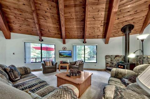 13656 Ski View Loop, Truckee, CA 96161 photo 6