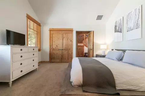 12157 Lookout Loop, Truckee, CA 96161 photo 14