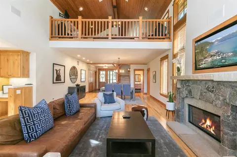 12157 Lookout Loop, Truckee, CA 96161 photo 6