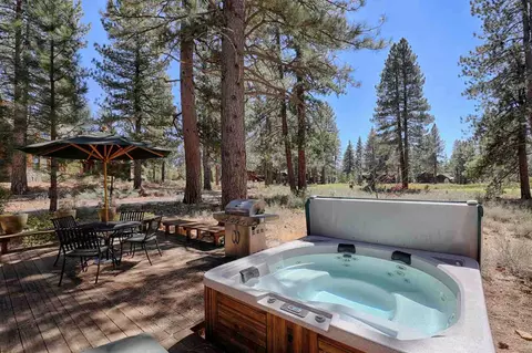 12157 Lookout Loop, Truckee, CA 96161 photo 21