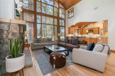 12157 Lookout Loop, Truckee, CA 96161 photo 2
